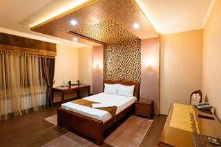 Отель Salut Hotel Almaty Алматы Люкс с 1 спальней-1