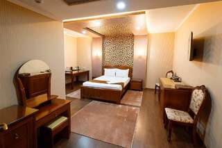 Отель Salut Hotel Almaty Алматы Люкс с 1 спальней-3
